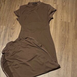 3/$15. Ladies maxi dress M